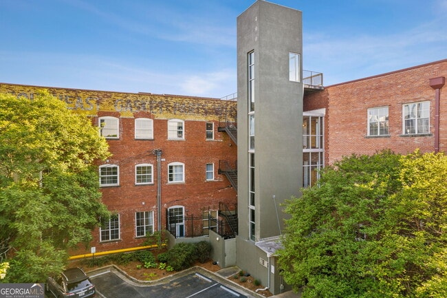 Building Photo - 490 Marietta St NW Unit 307