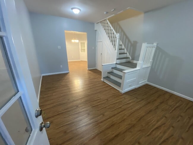 Building Photo - 1138 Princess Ave