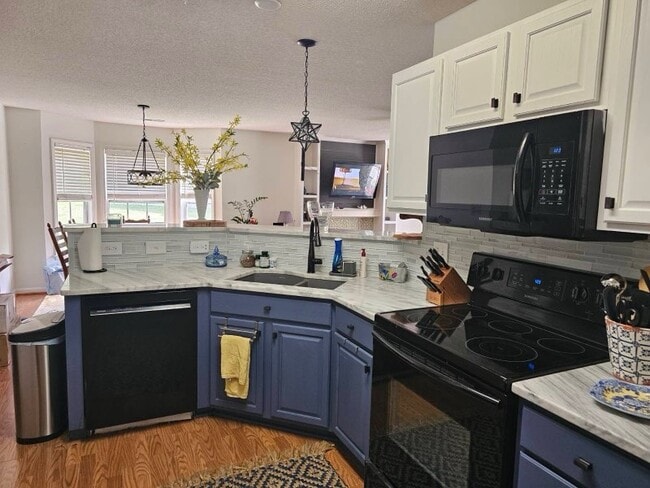 Photo - 131 Wellsboro Ct