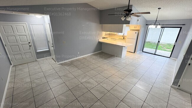 Photo - 3 bedroom/ 2 bathroom home nestled in a cul-de-sac.