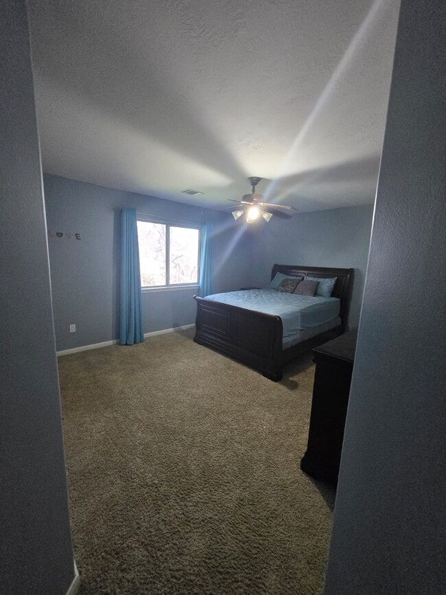 Photo - 10000 Nanak Dr