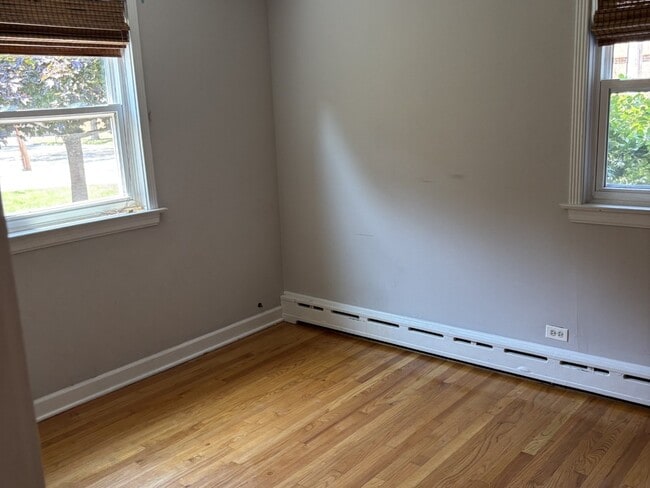 Photo - 928 Harlem Ave