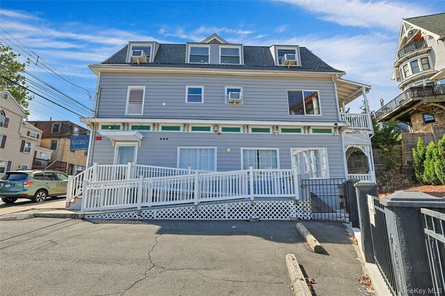 188 Main St