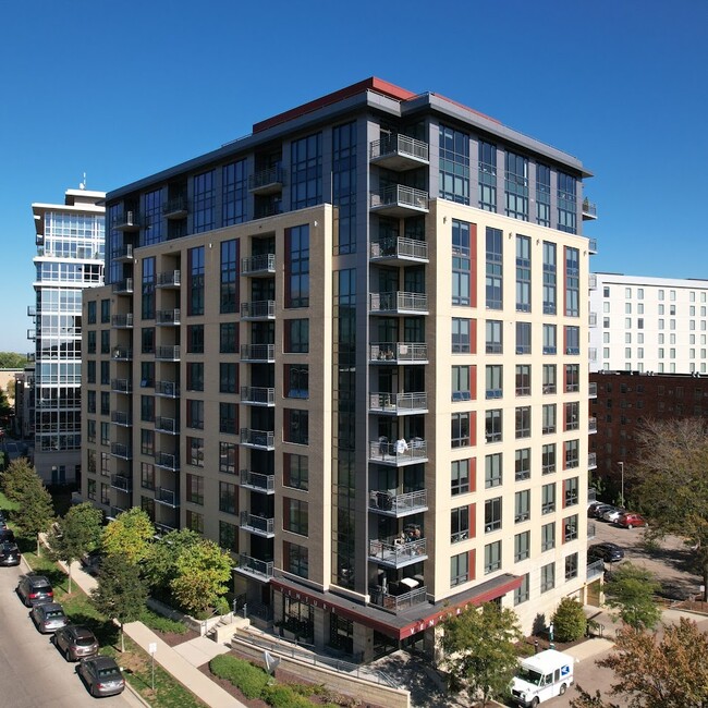 Venture - Venture Apartments