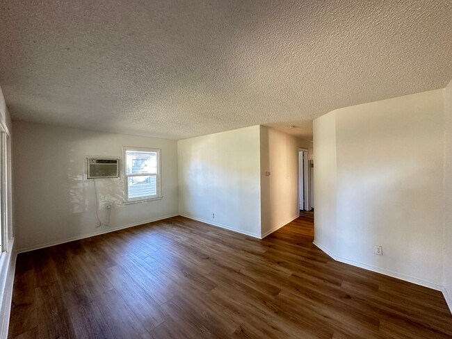 Photo - Charming Three Bedroom Near Westfield Park