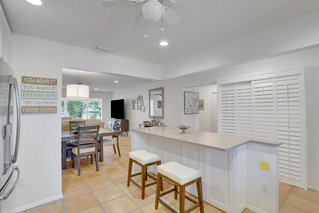Photo - 772 Nantucket Cir Unit B