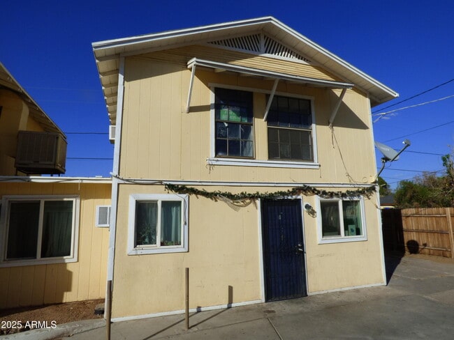 Photo - 1836 E Harvard St Unit B