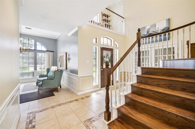 Photo - 1118 Sherfield Ridge Dr