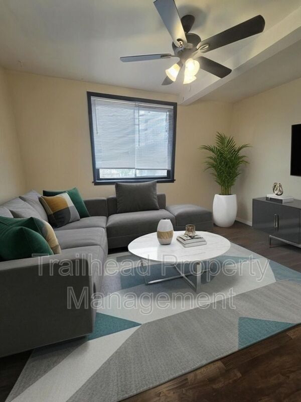 Photo - 3115 S Forest Ave