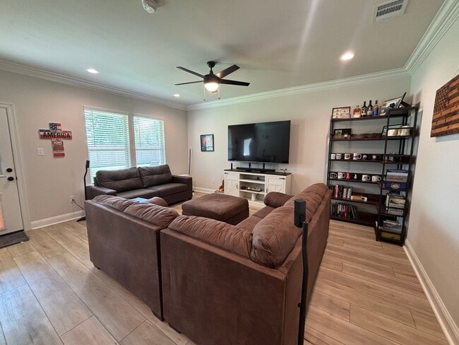 Photo - THE COVE AT VILLAGGIO NEAR BAFB