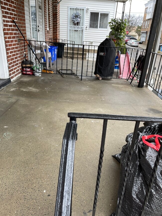 Photo - 2435 S Milan St