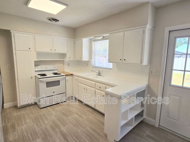 Photo - 1406 Lemon St