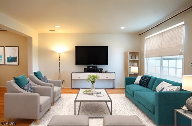 Photo - 51 Truman Ave