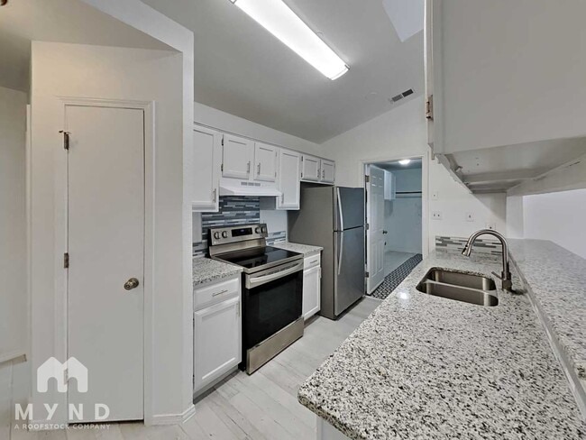 Photo - 4645 Baytree Dr