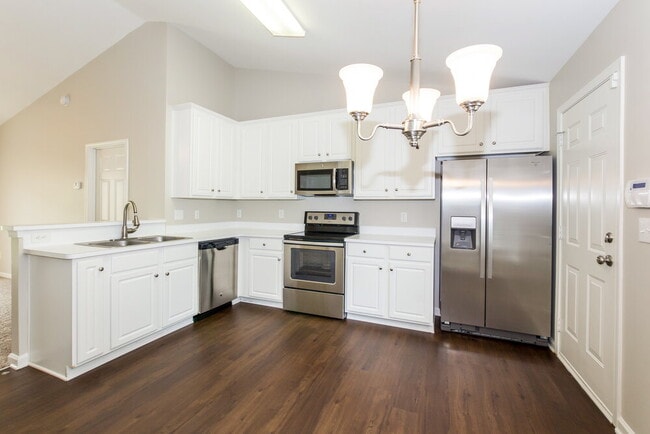 Photo - 9109 Munsing Dr
