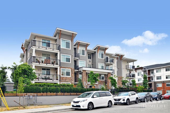 Building Photo - Corner Gem with Private Greenbelt Views – ... Unit 407