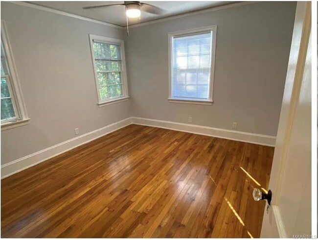 Photo - 2028 Ridge Ave