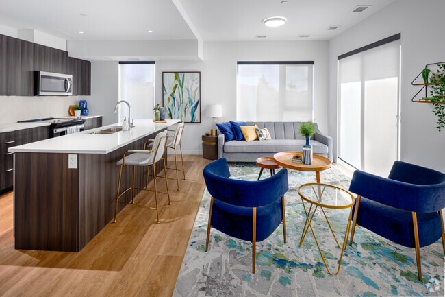 2 Bdrm 2 Bath - Civic 66