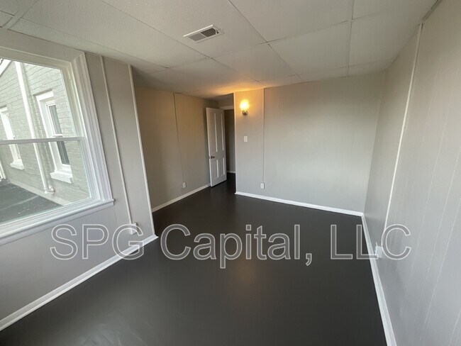 Photo - 601 S Queen St Condo