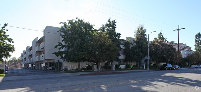 Chatsworth Continental - Chatsworth Continental