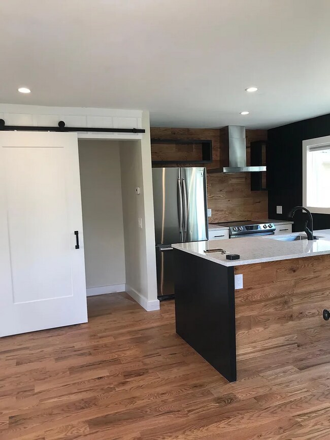 Photo - 2473 20th St Unit 3