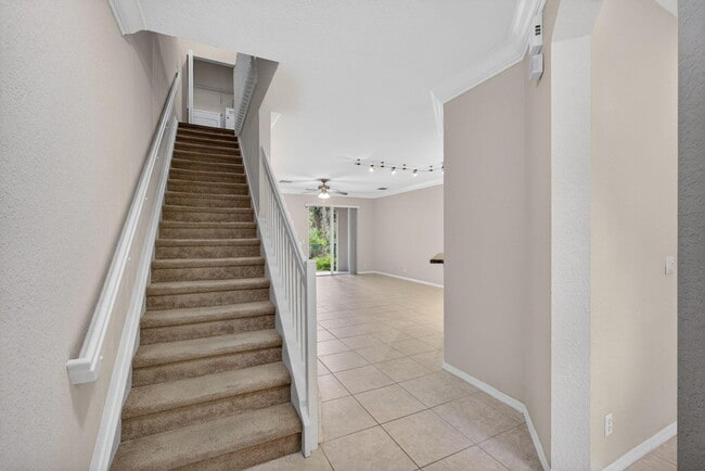 Photo - 4991 Bonsai Cir Unit 109