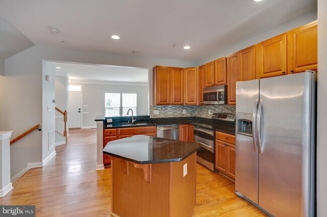 Photo - 9684 Atterbury Ln