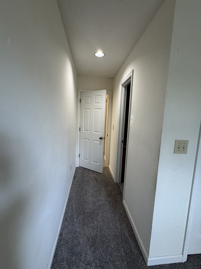 4258 Pinehurst Cir