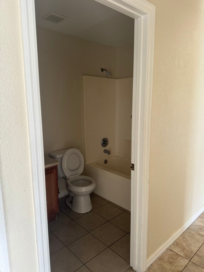 Building Photo - 82 Coleman Rd Rental