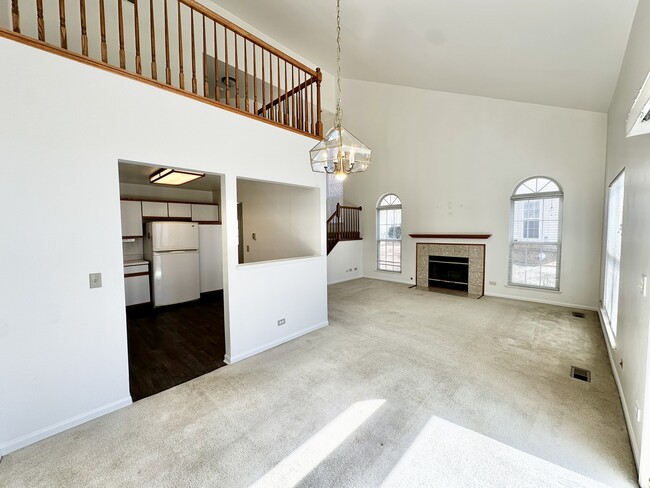 Photo - 801 N Shady Oaks Dr Townhome