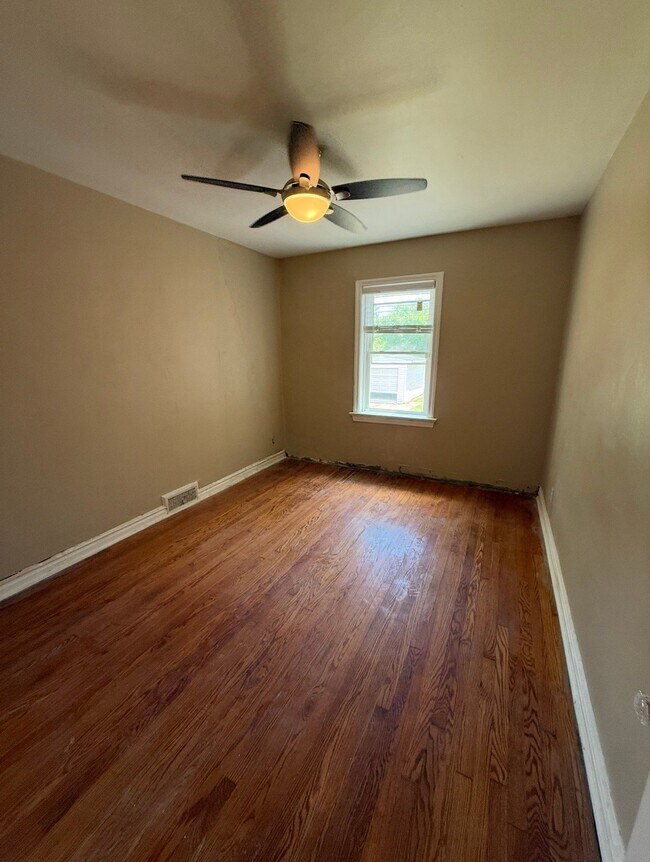 Photo - 5730 Park Ln