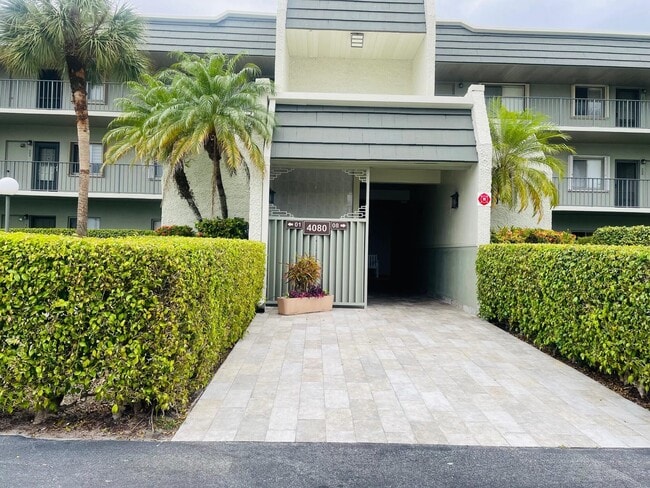 Building Photo - 4080 Tivoli Ct Unit 307