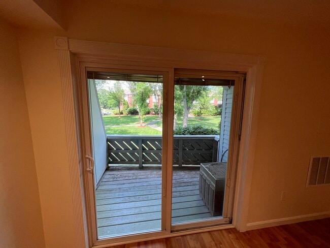 Photo - 121 Cluff Crossing Rd Unit 21