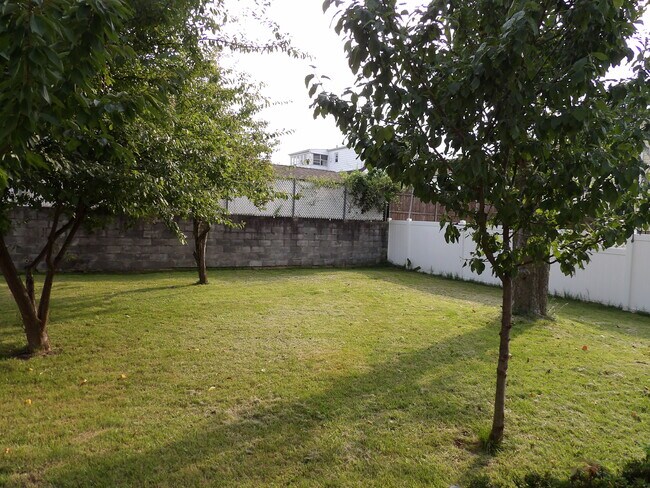 Photo - 112 Jackson Ave Unit 1