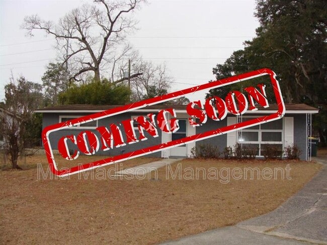 Building Photo - 11 Catherine Cir