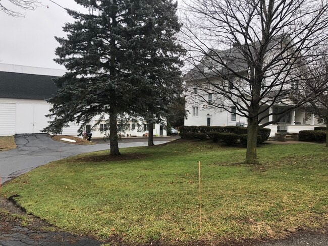 1476 Ridge Rd Unit #5