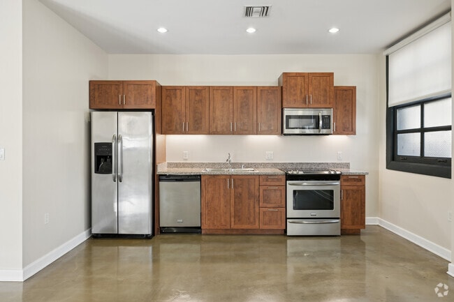 Penthouse - 1353SF - Kitchen