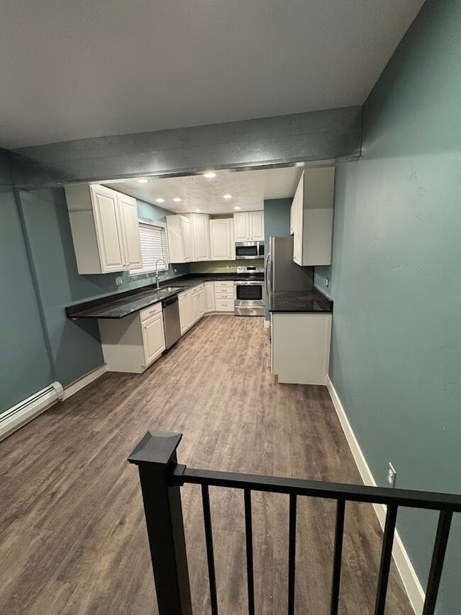 Kitchen & Dining area - 141 W 200 N Unit 2