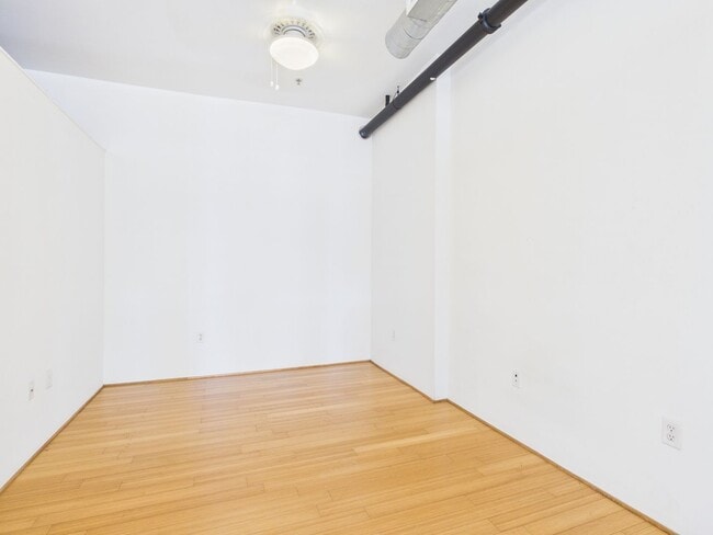 Photo - 1707 E Main St Unidad Apartment 2
