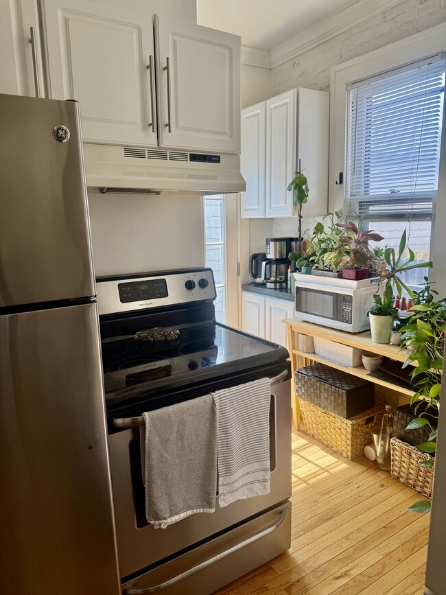 267 E Blenkner St