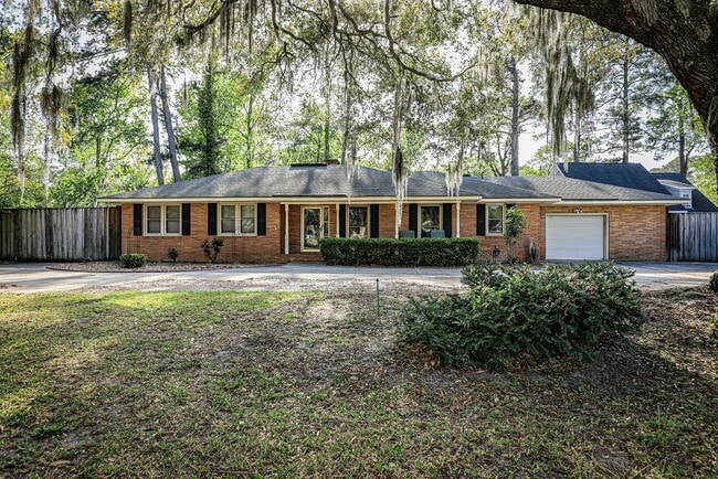 Photo - 5415 Speir St