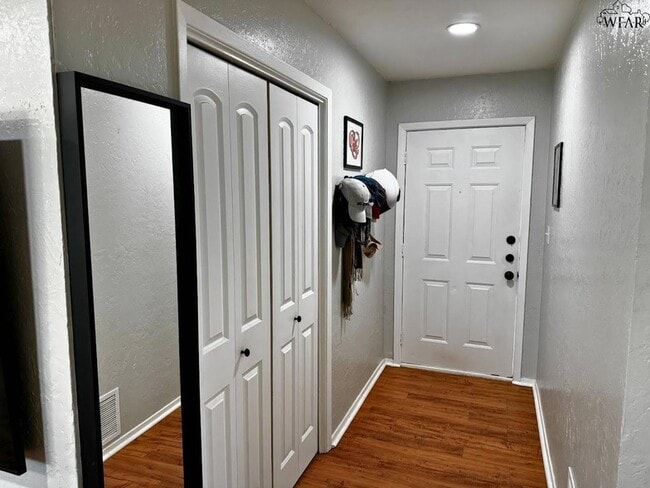 Photo - 2119 Selma Dr