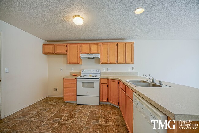 Photo - 15011 NE 69th St