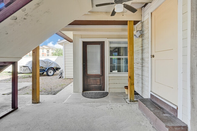 Building Photo - 2809 Tooke St Unit D