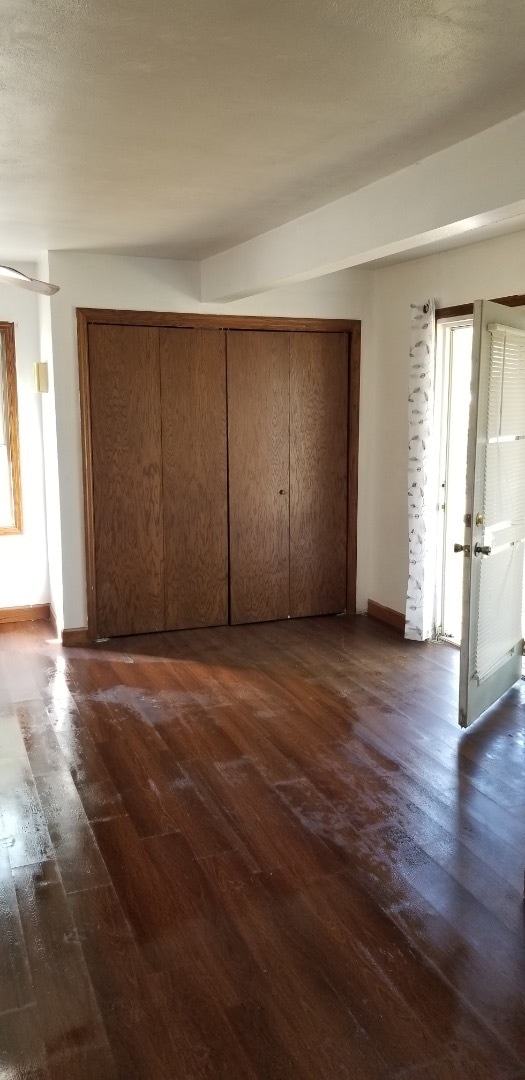 Photo - 309 W Clark St