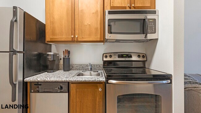 Photo - 1430 NW Pettygrove St Unit E411