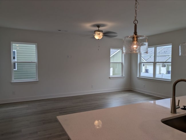 Photo - 5025 Greentree Dr