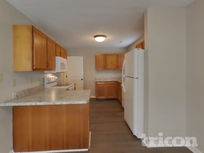 Photo - 7403 Grandview Dr