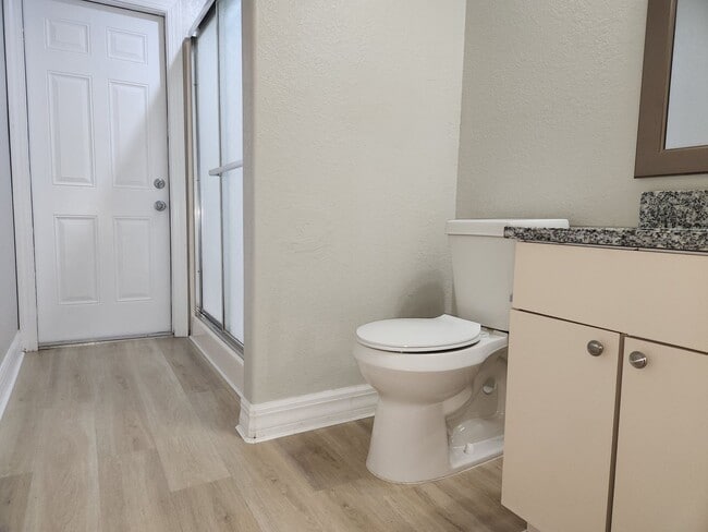 Photo - 827 NE 23rd Terrace