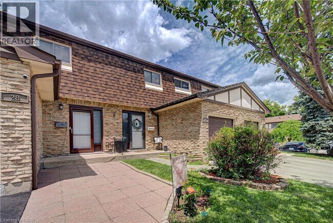 Photo - 300 Rexford Dr